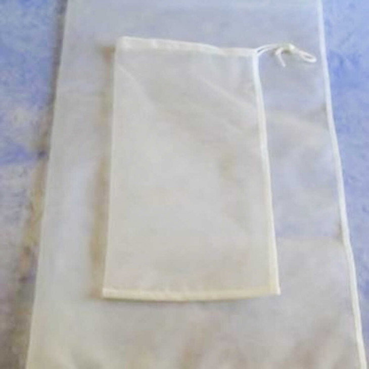 SAC A CAILLER NYLON 330 D.60X90CM AVEC 2 SANGLES