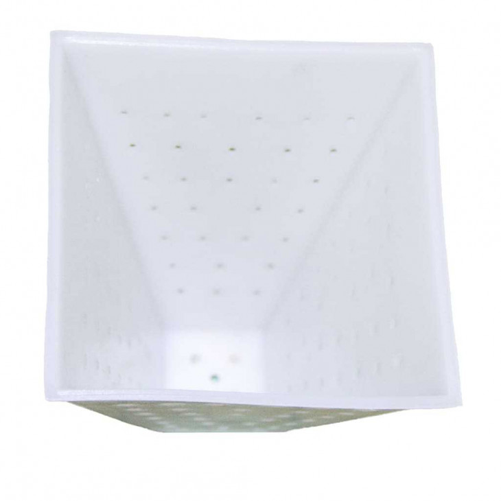MOULE FAISSELLE PYRAMIDALE 87X30X120MM