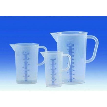BECHER EN PP GRADUATION BLEUE AVEC BEC ET ANSE CAPACITE 2L