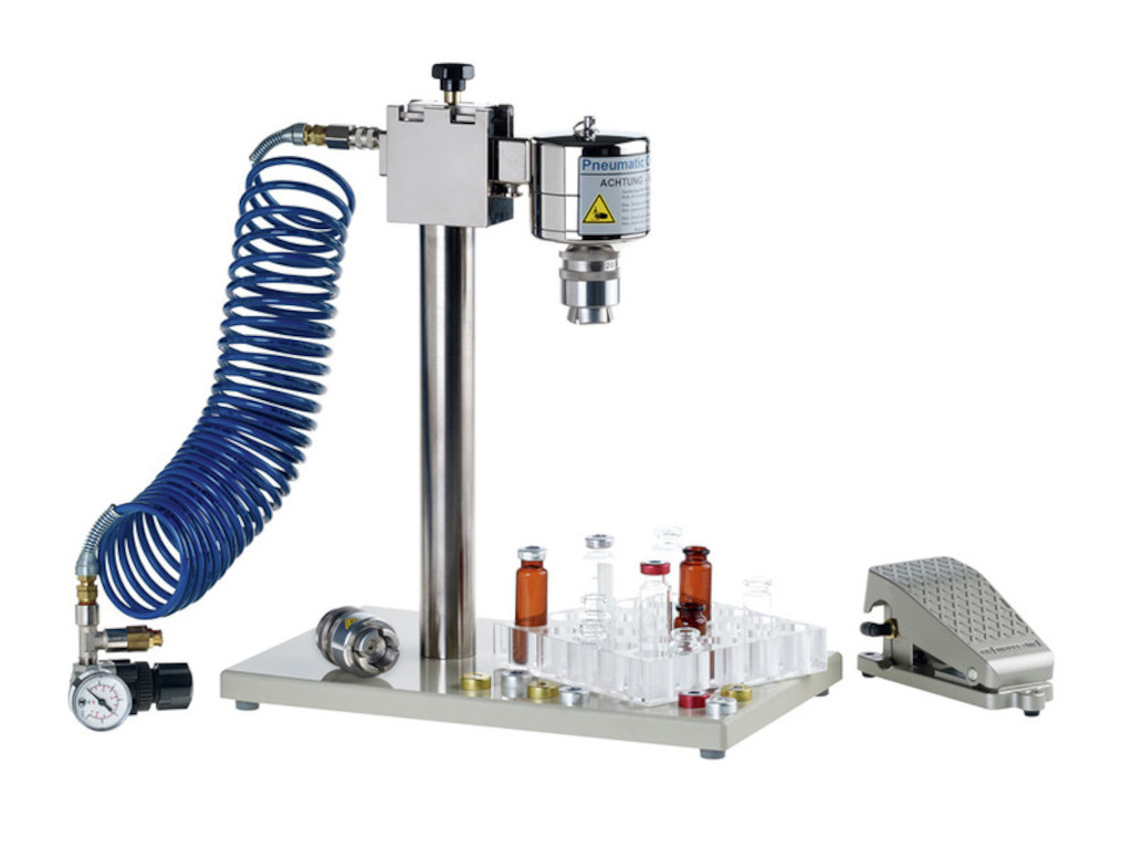 [261176] SERTISSEUSE PNEUMATIQUE AVEC REGULATEUR + VALVE + TUYAU